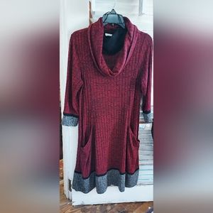 Red/black Signature sweater dress